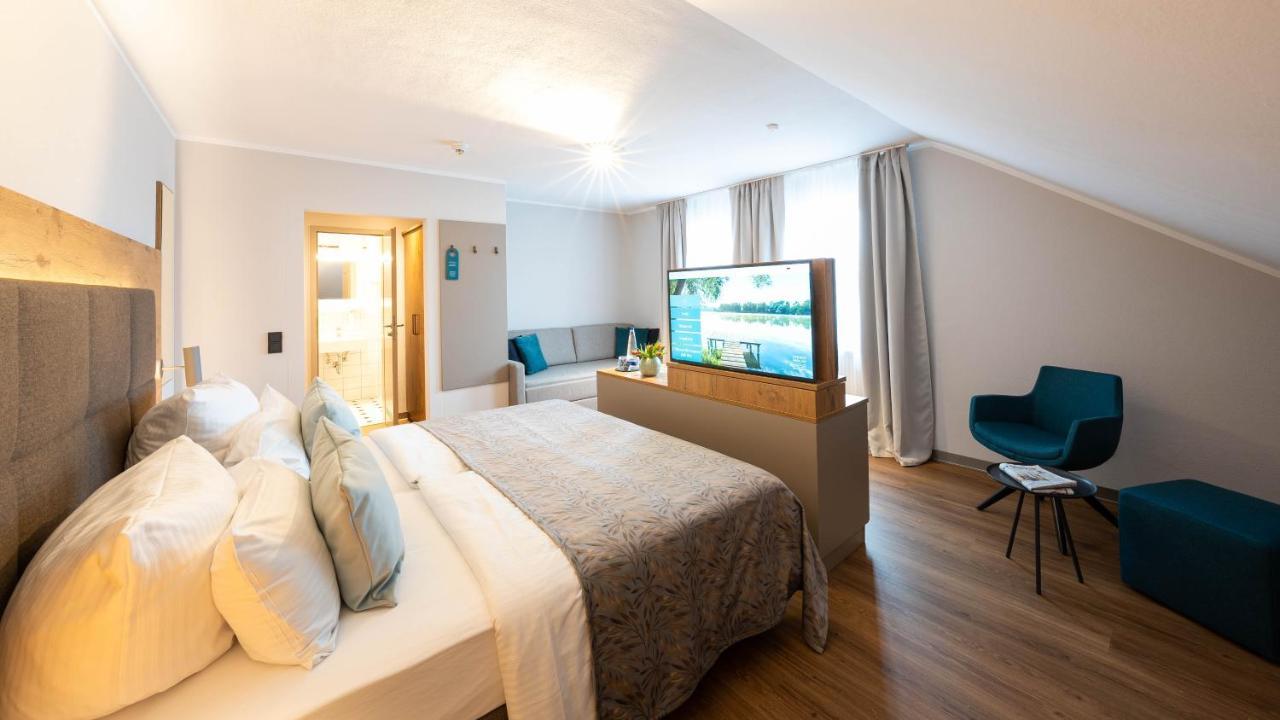 Sopherl Am See - Fruehstueck Auf Der Seeterrasse, Sehr Ruhig Und Wunderschoen Am See, 3 Minuten Nach Oberpfaffenhofen, Viele Radtouren, Restaurants & Cafes In Der Umgebung Wessling Exterior photo